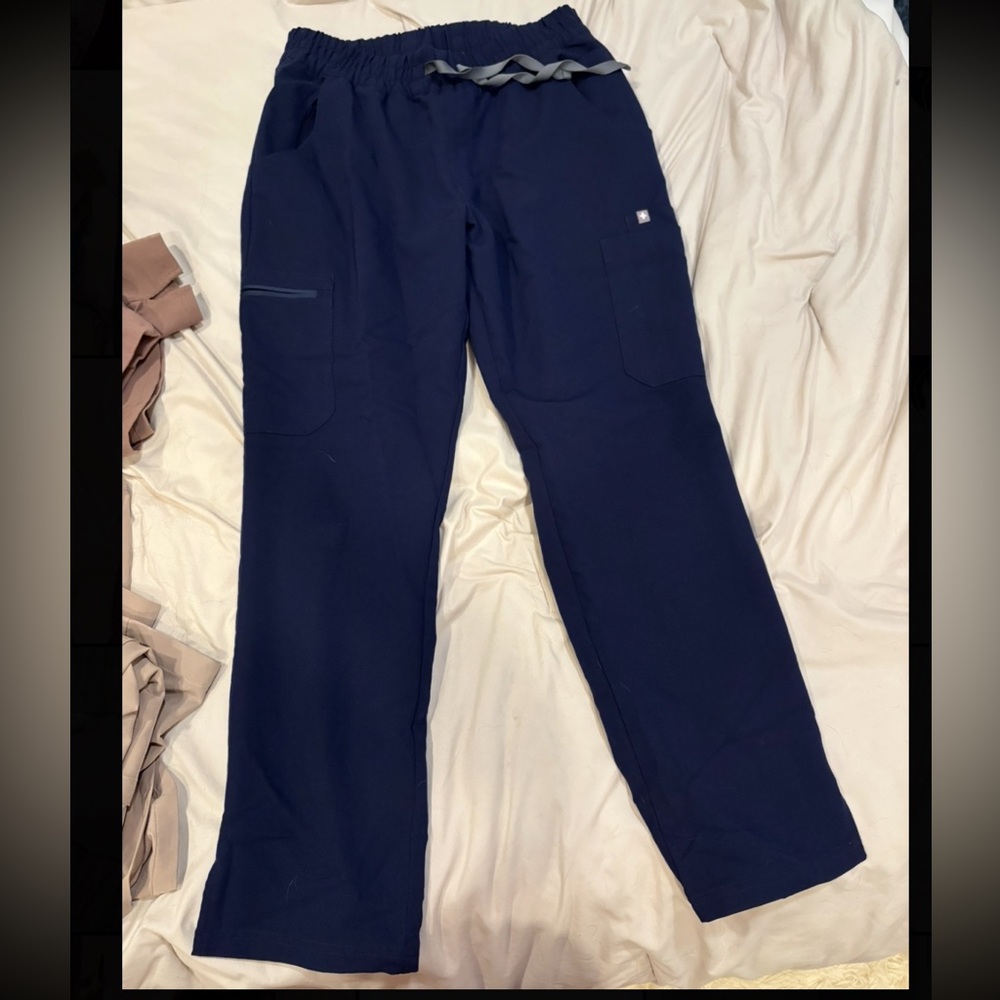 Figs Women's Navy Blue scrubs